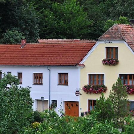 شقة Weingut Piewald Gut am Steg المظهر الخارجي الصورة